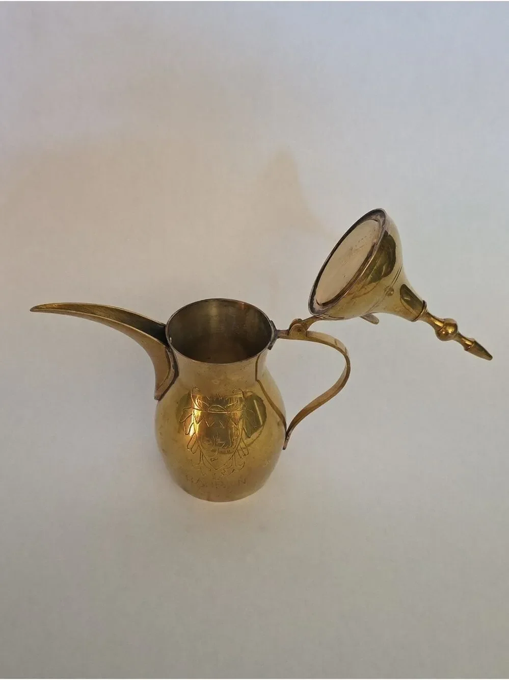 Vintage Brass Bahraini Brass Dallah Set with (6) Cups - MCM Arabic Coffee Pot